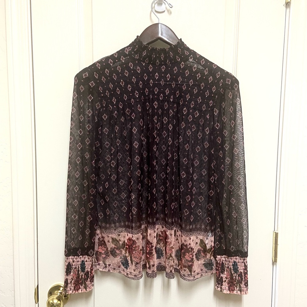 Maurices Feminine Long Sleeve Sheer Rose Floral Top Size Small